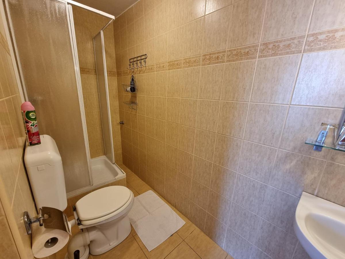 Abigel Vendeghaz Hotell Miskolc Eksteriør bilde