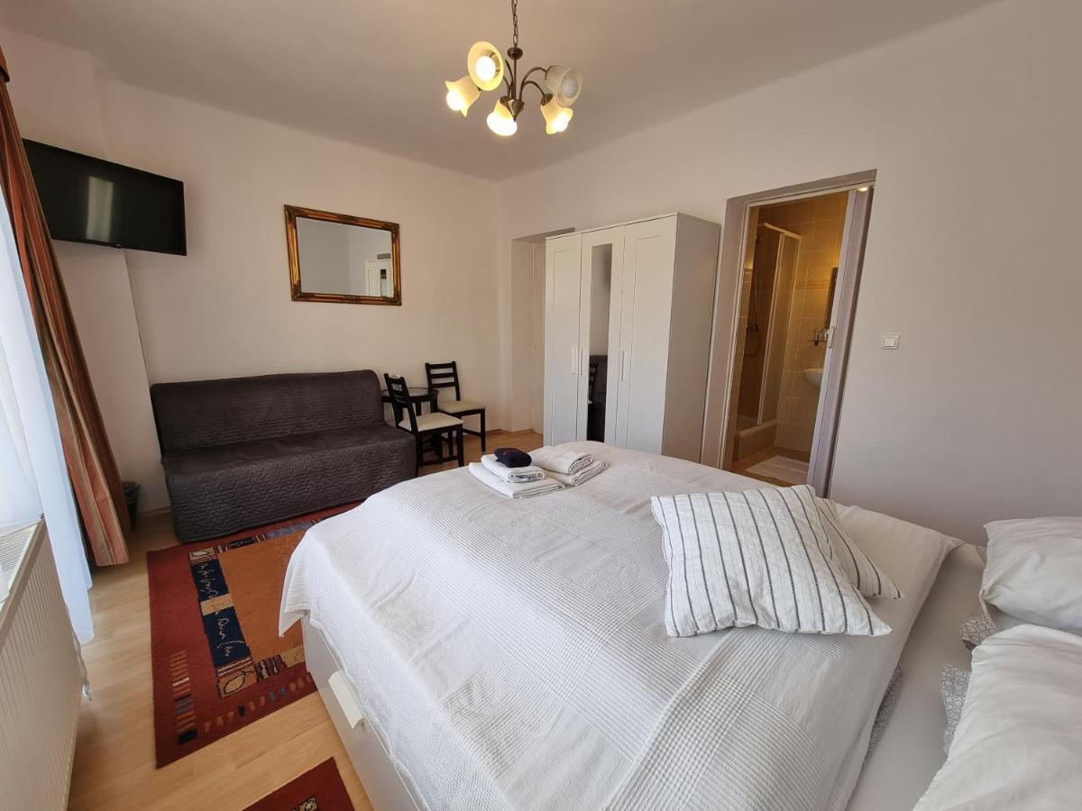 Abigel Vendeghaz Hotell Miskolc Eksteriør bilde