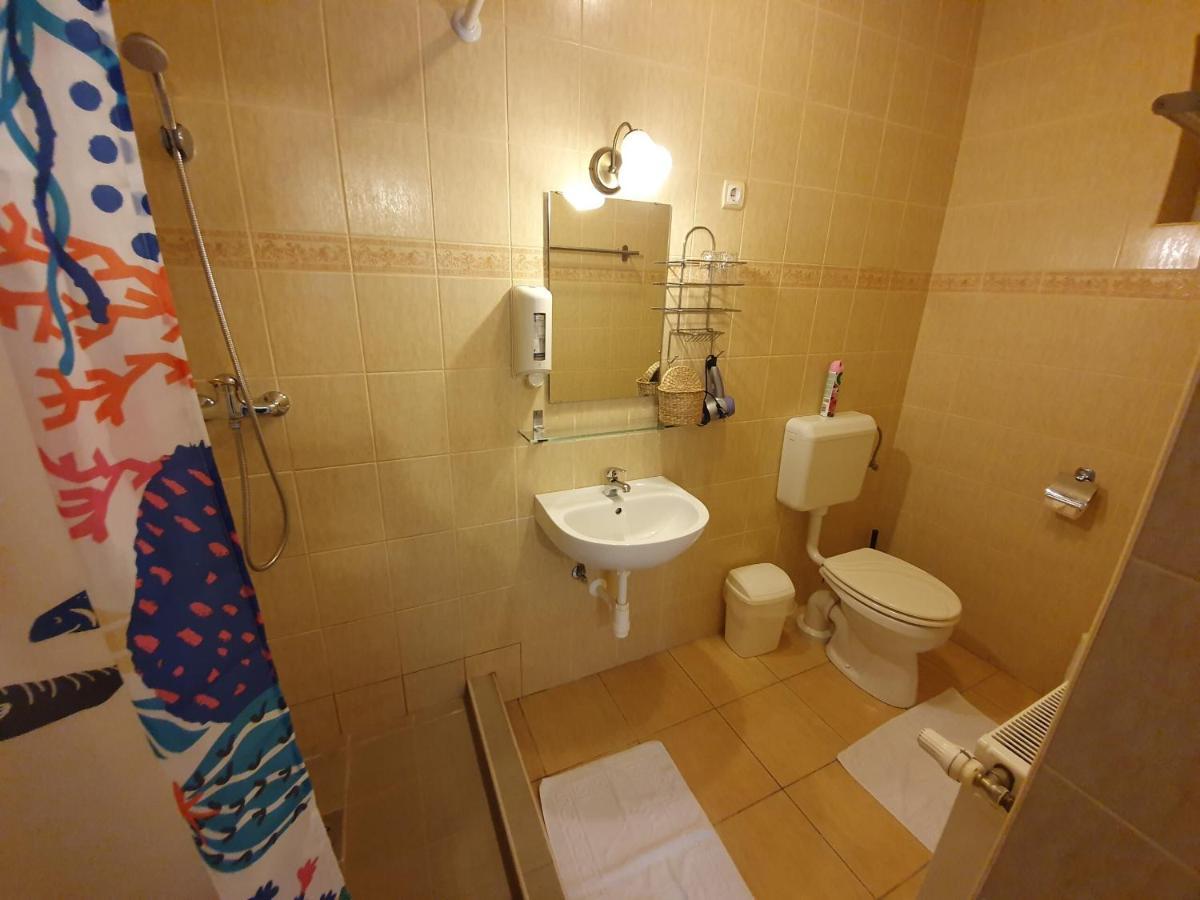 Abigel Vendeghaz Hotell Miskolc Eksteriør bilde